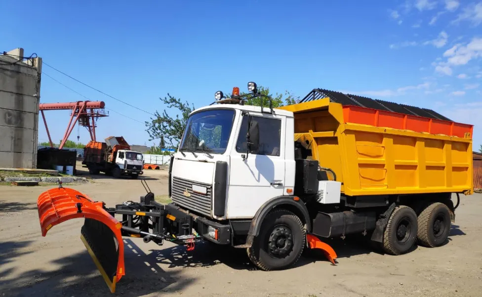 Комбинированная дорожная машина (КДМ) эд 244 А1-05