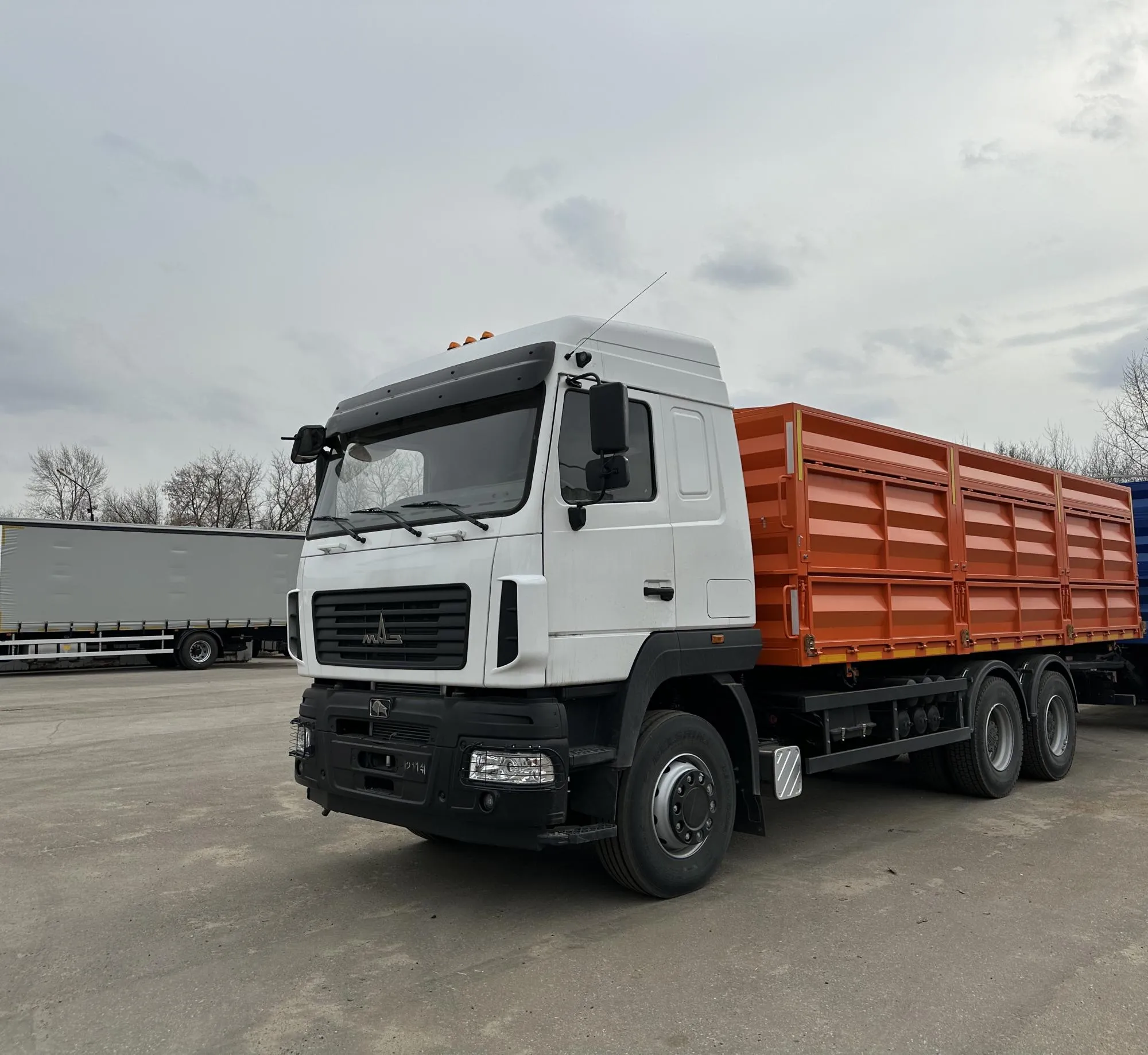 Зерновоз 32 м³ Энерготехпром-Инвест на МАЗ 6312С9-8525-012